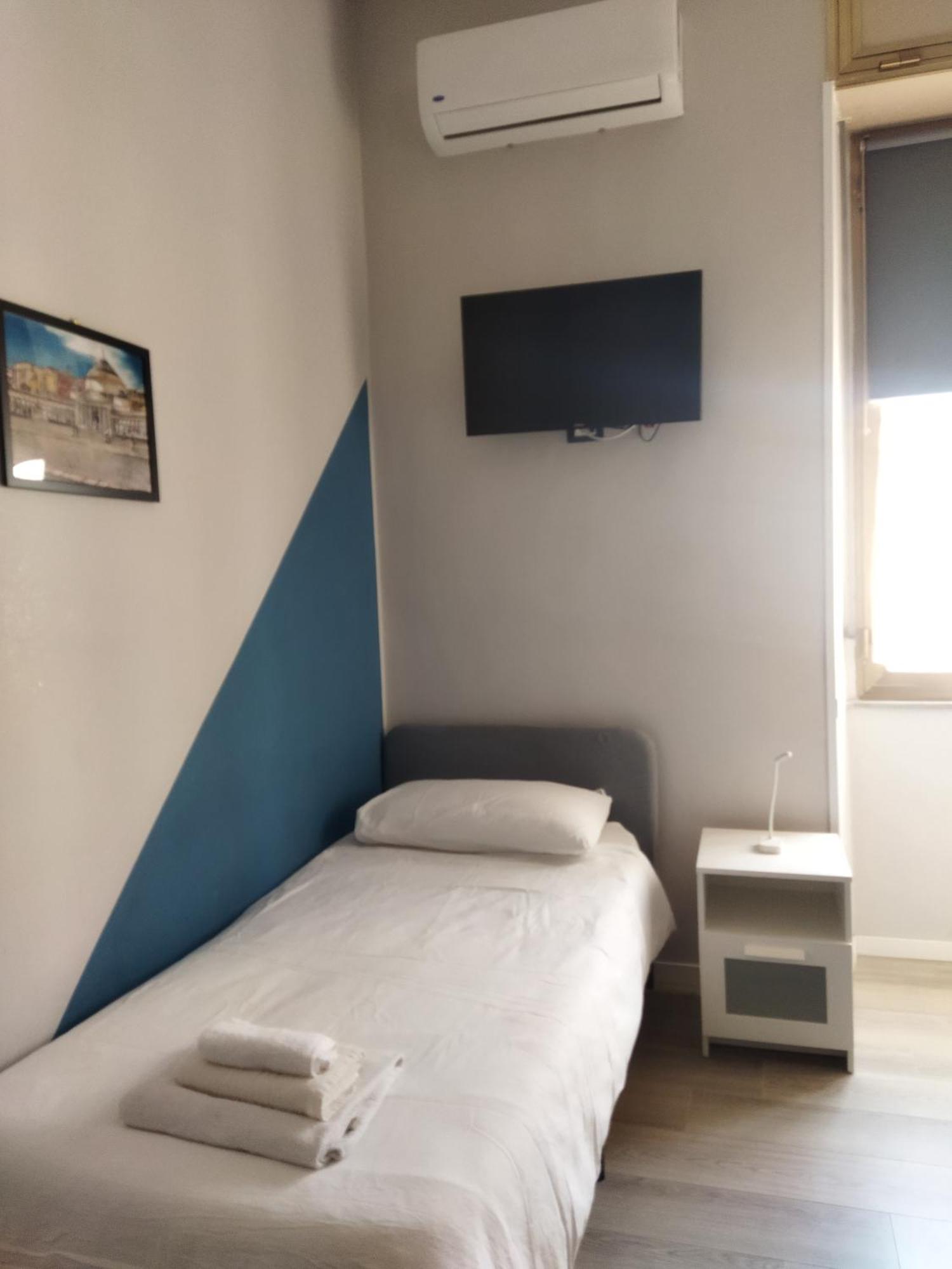 La Sosta Hotel Наполи Екстериор снимка